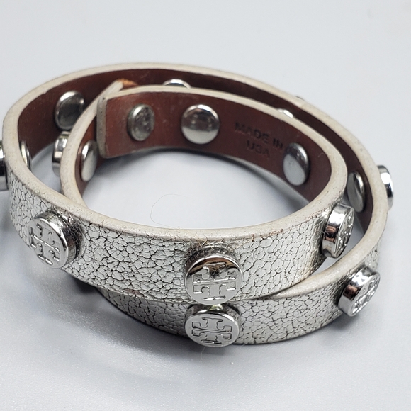 Tory Burch Silver Wrap Crackle Finish Bracelet 14.5 inches - Picture 3 of 8